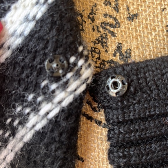 Yuka Wool Striped Diagonal Zip Up Cardigan Sweater Duster - Picture 5 of 12